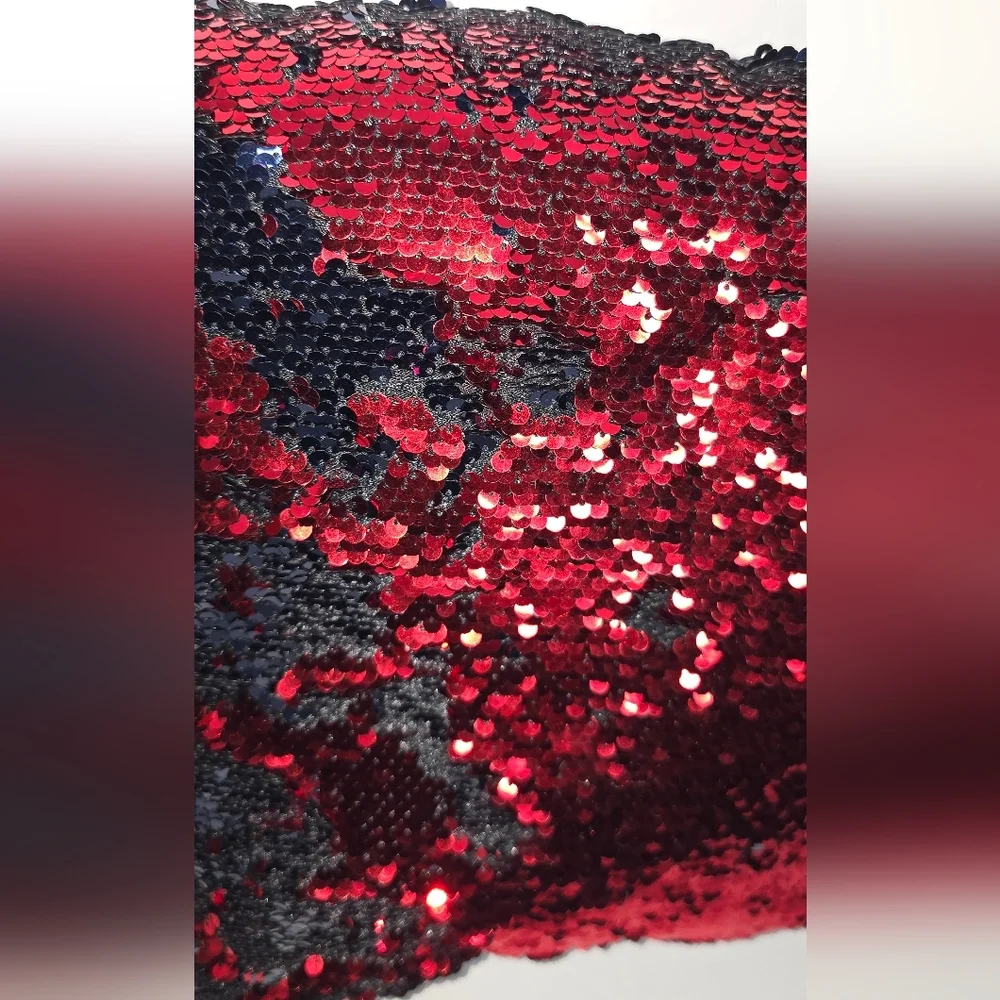 Reversible Color Change Sequin Throw Two-Tone Red and Navy